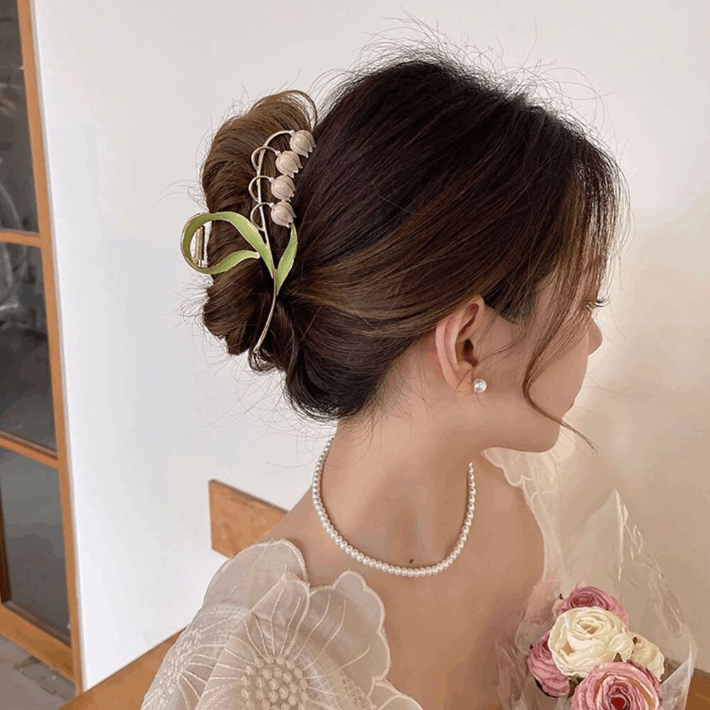 NWOT Pink Lily of the Valley Floral Hair Clip